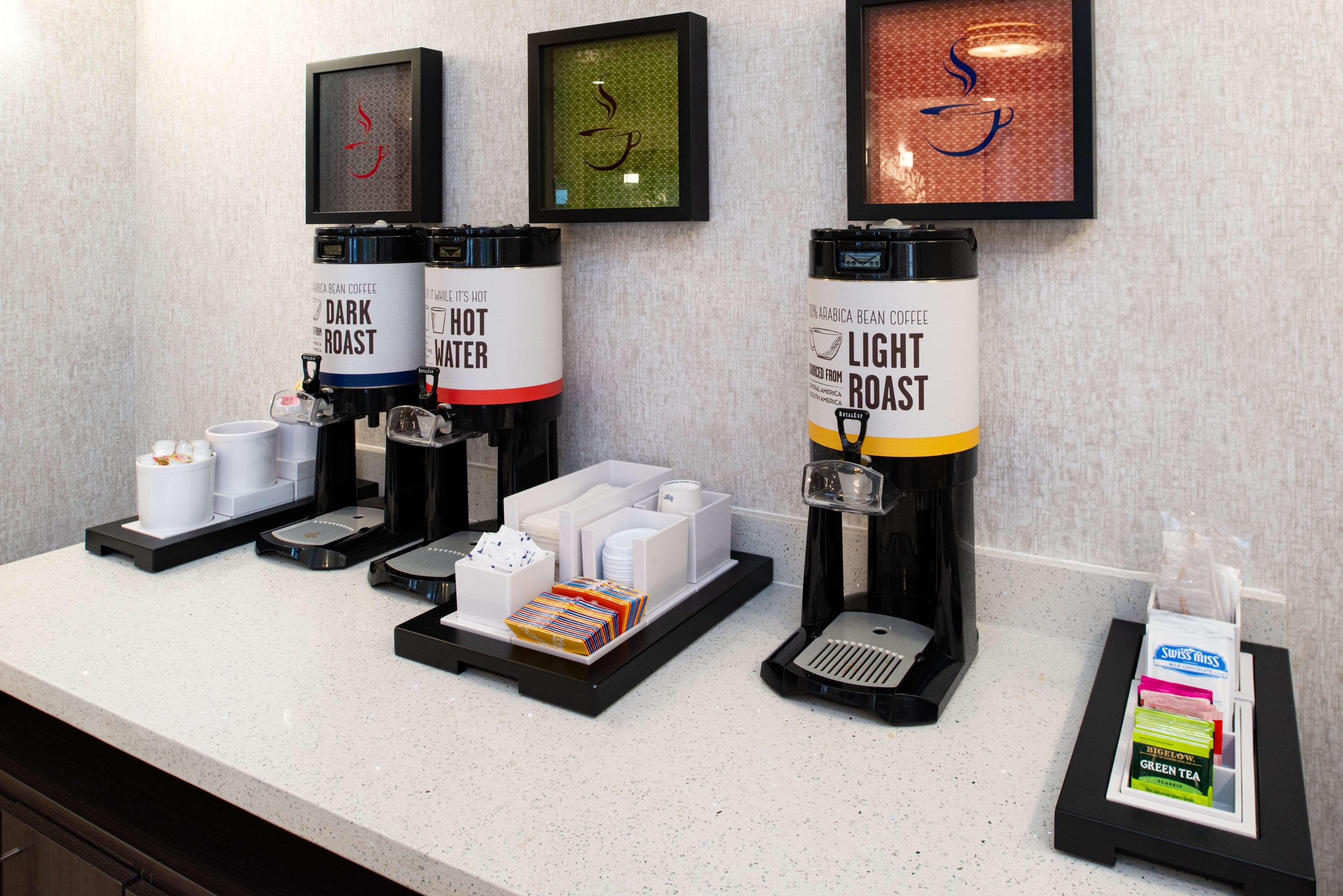 Hampton Inn Kansas City Northeast Luaran gambar