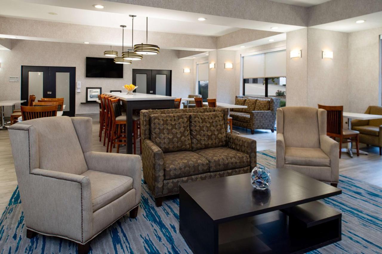 Hampton Inn Kansas City Northeast Luaran gambar