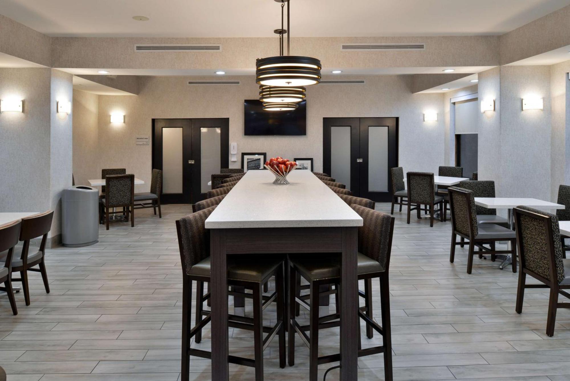 Hampton Inn Kansas City Northeast Luaran gambar