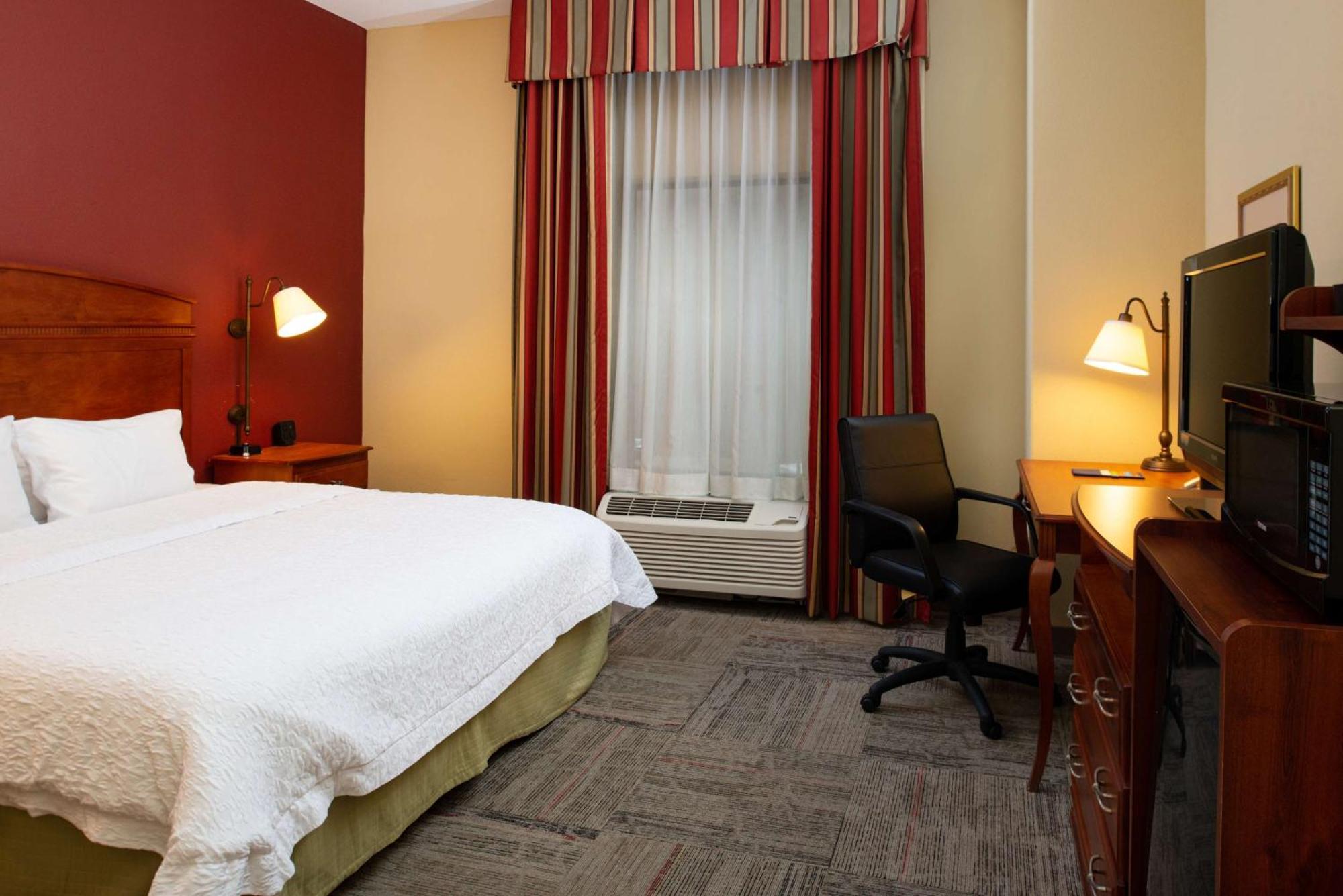 Hampton Inn Kansas City Northeast Luaran gambar