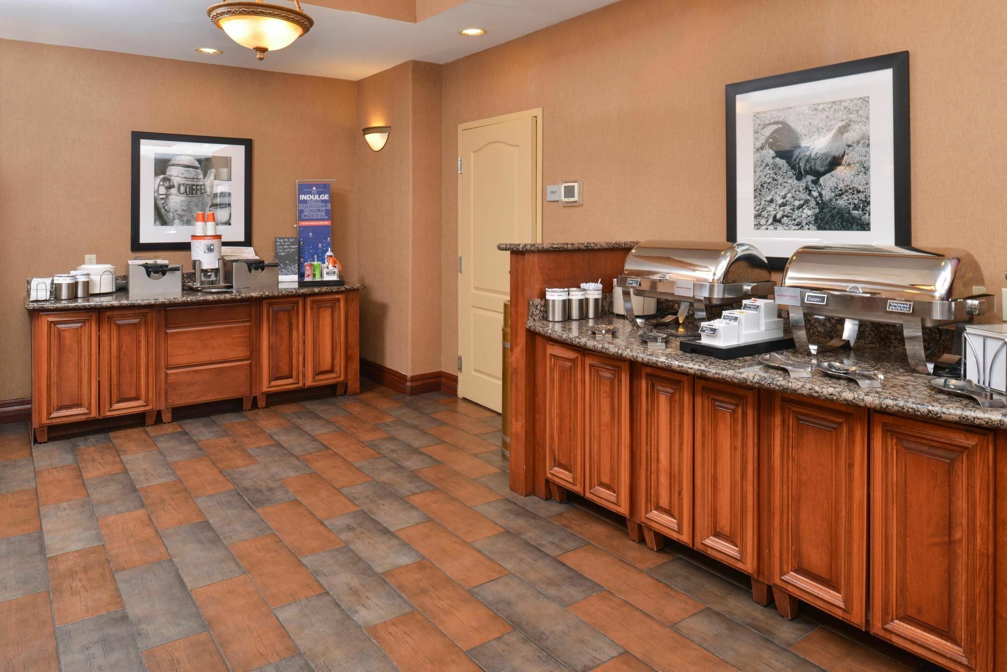 Hampton Inn Kansas City Northeast Luaran gambar