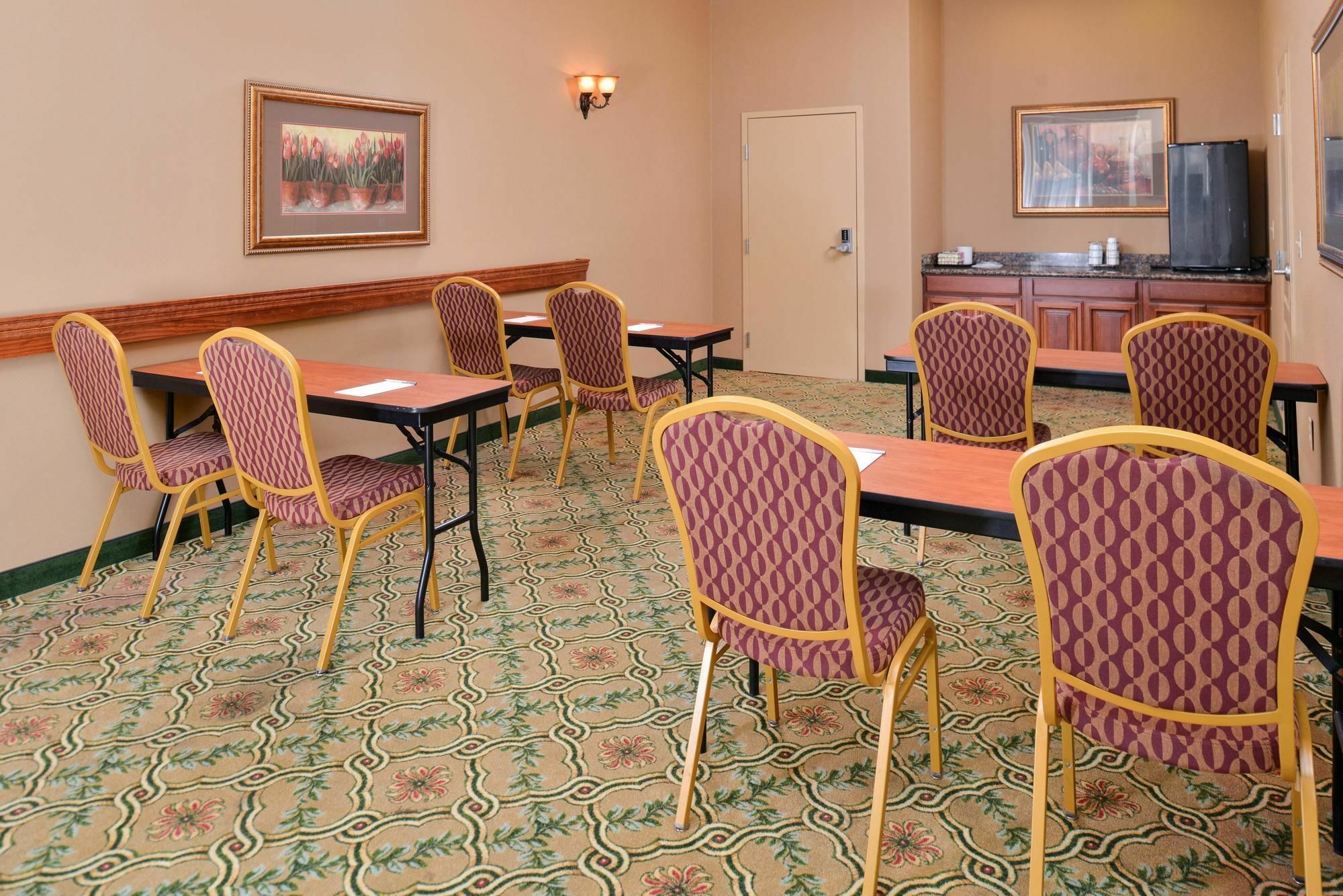 Hampton Inn Kansas City Northeast Luaran gambar