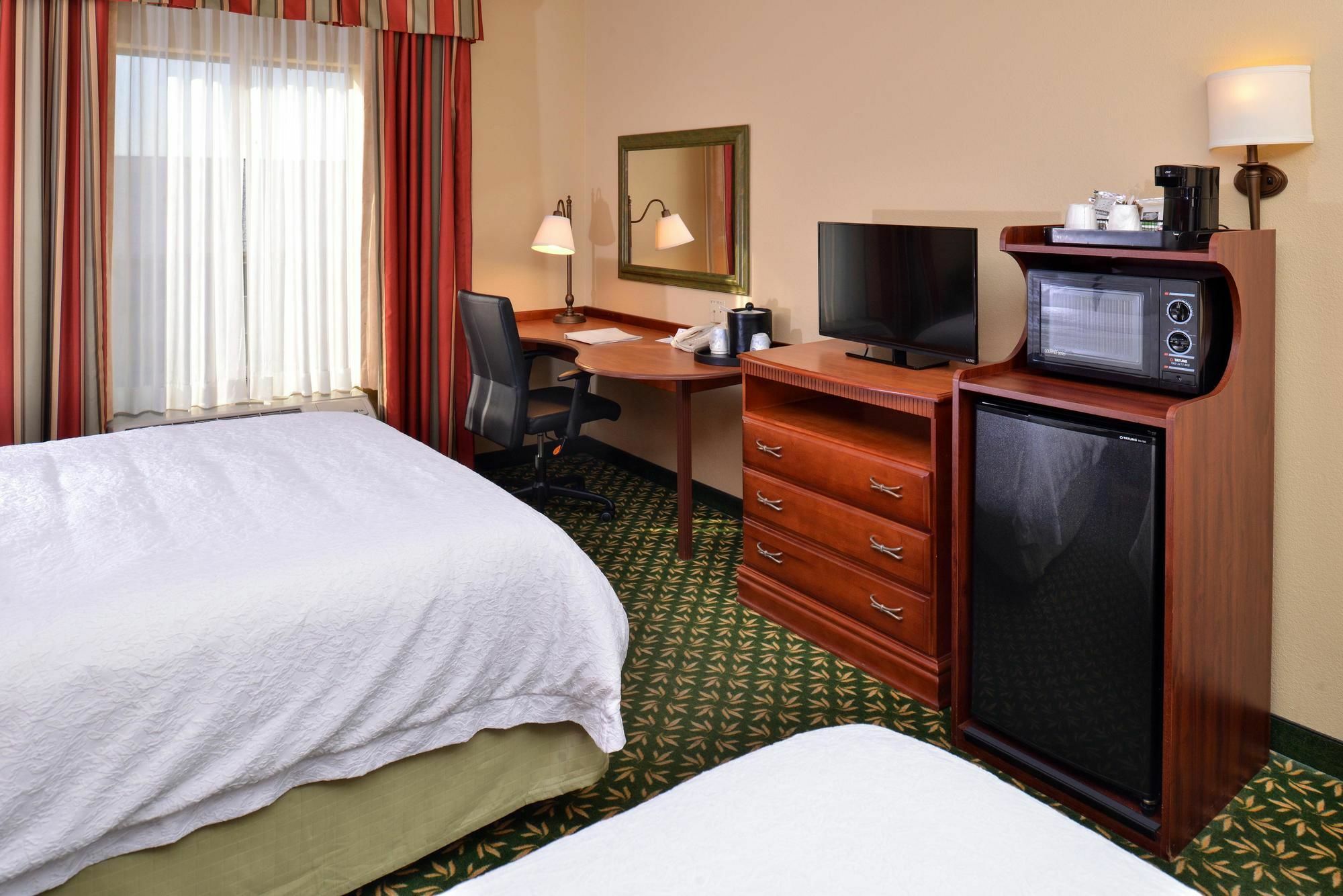 Hampton Inn Kansas City Northeast Luaran gambar